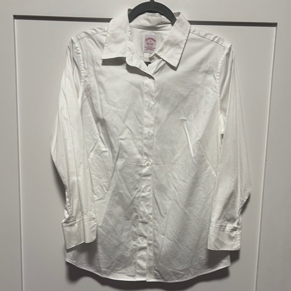 EUC Brooks Brother Traditional White Button Down Women’s - Picture 1 of 5